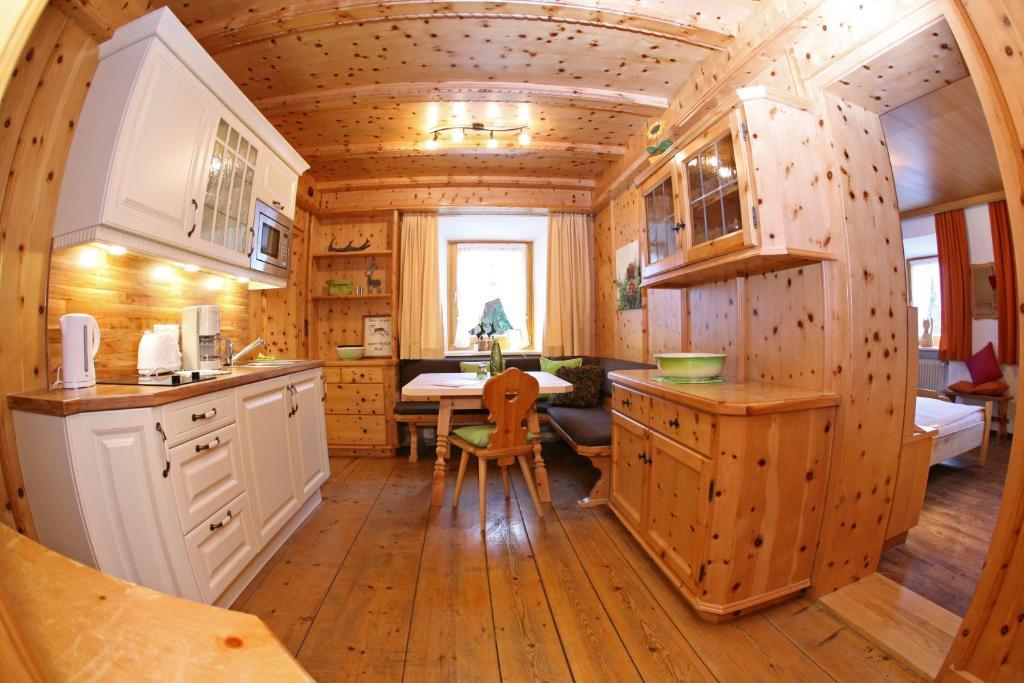 Beim Nuihausa Reit im Winkl Quarto foto